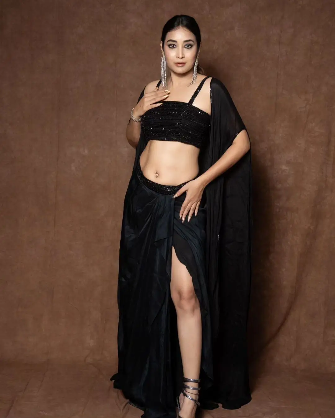 ETV Actress Bhanu Sri Long Legs Show in Black Gown